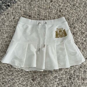 Juicy couture skort. Never worn before.